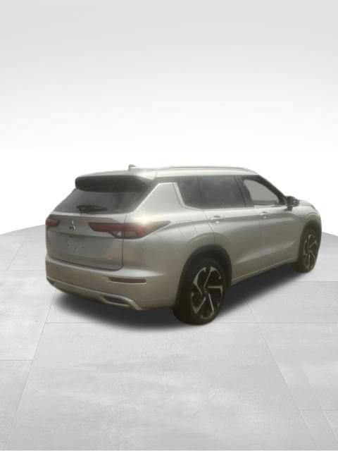 Used 2024 Mitsubishi Outlander SEL AWD/4WD image 8