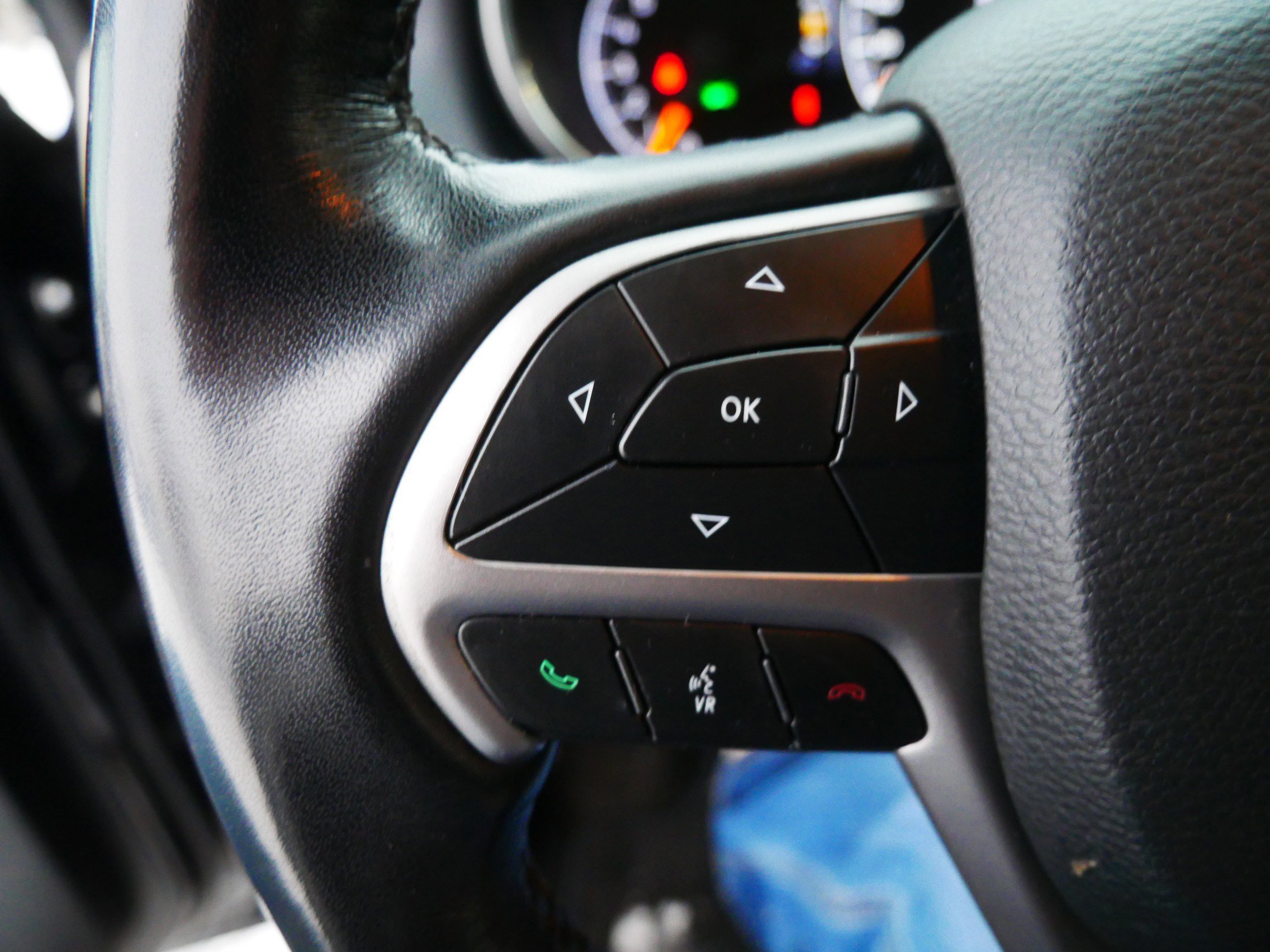 Used 2021 Jeep Grand Cherokee Limited w/ Trailer Tow Group IV image 29