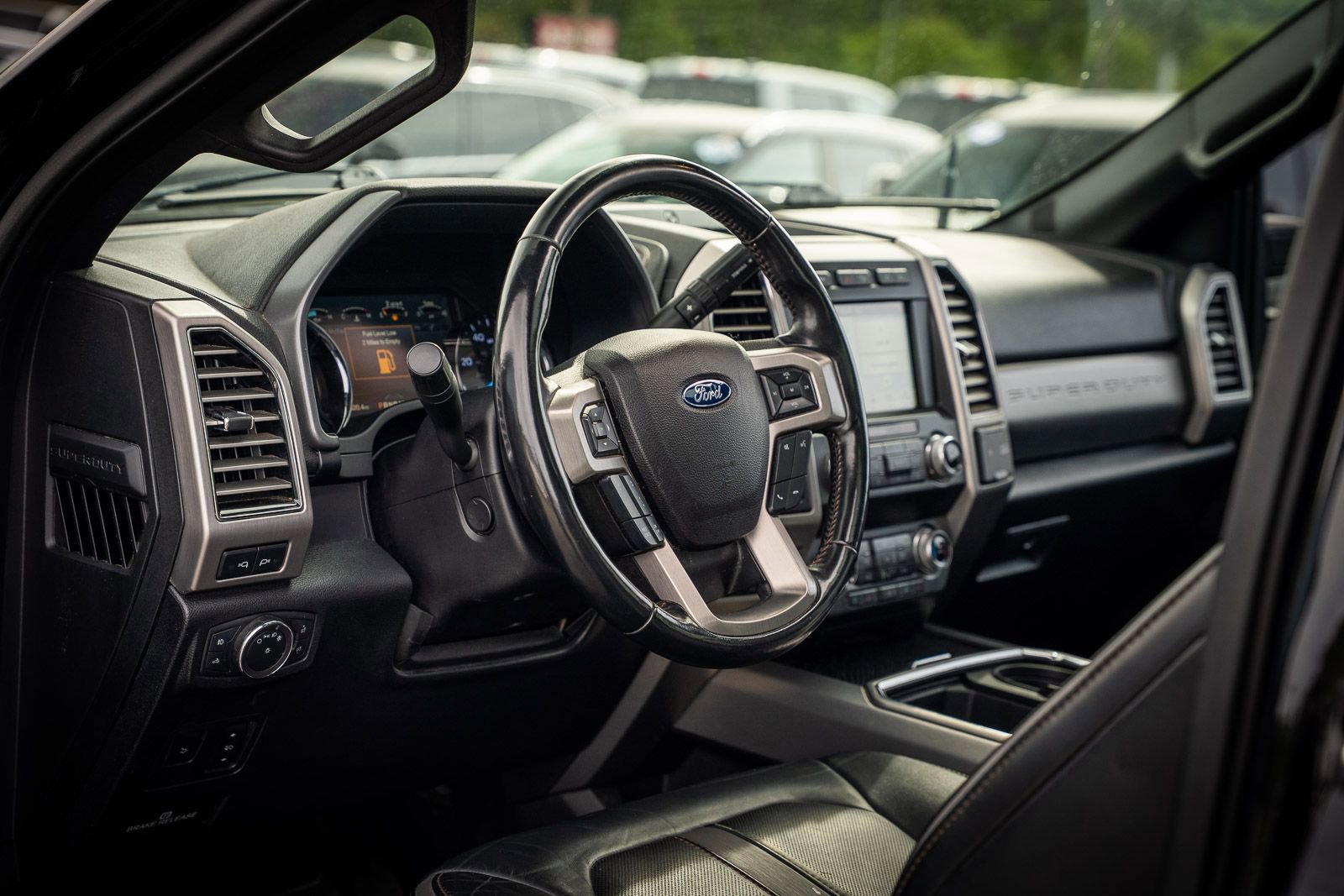 Certified 2019 Ford F250 Platinum w/ Platinum Ultimate Package image 28