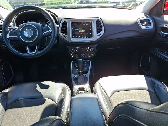 Used 2018 Jeep Compass Latitude w/ Popular Equipment Group AWD/4WD image 18