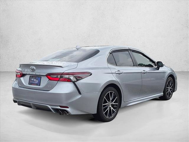 Used 2022 Toyota Camry SE w/ Audio Upgrade Package FWD image 5
