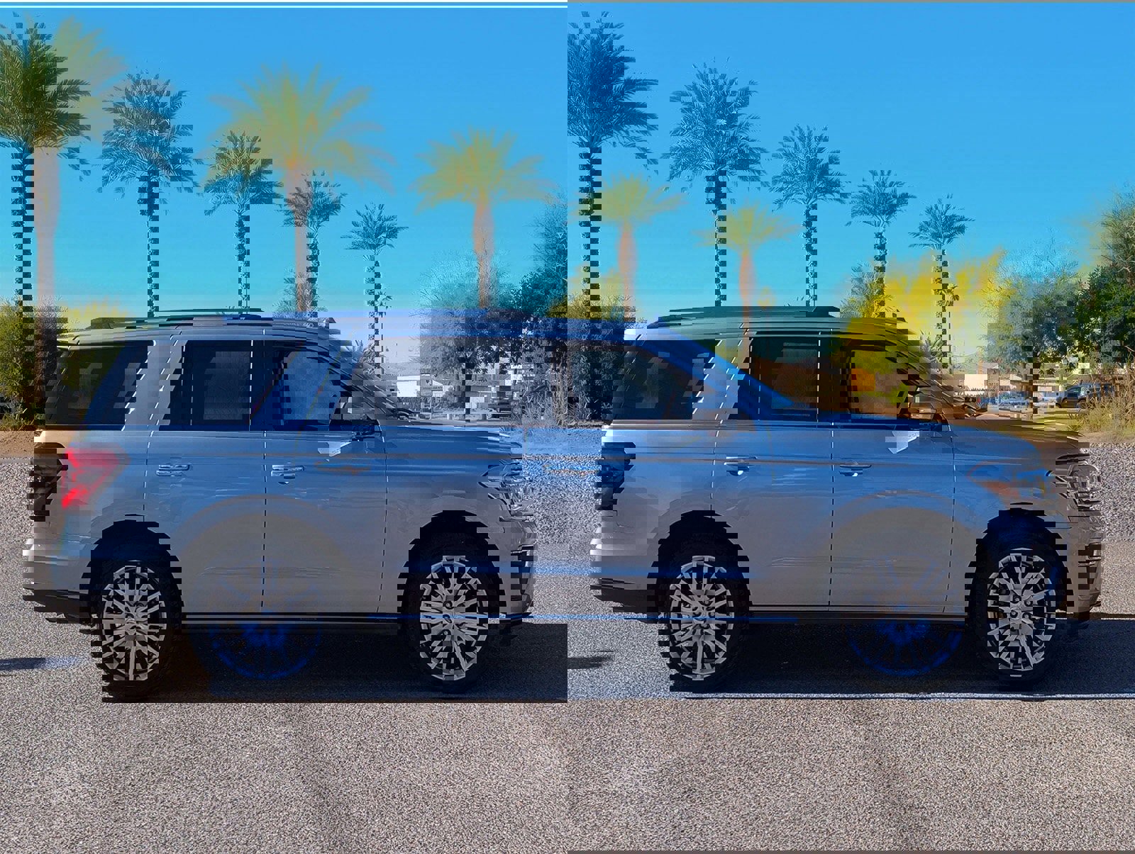 Certified 2024 Ford Expedition Limited image 6