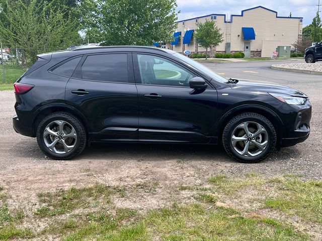 Certified 2024 Ford Escape ST-Line w/ Tech Pack #1 AWD/4WD image 40