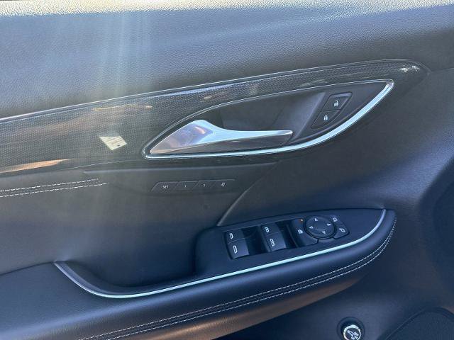 Used 2023 Buick Envision Essence w/ Sport Touring Package FWD image 9