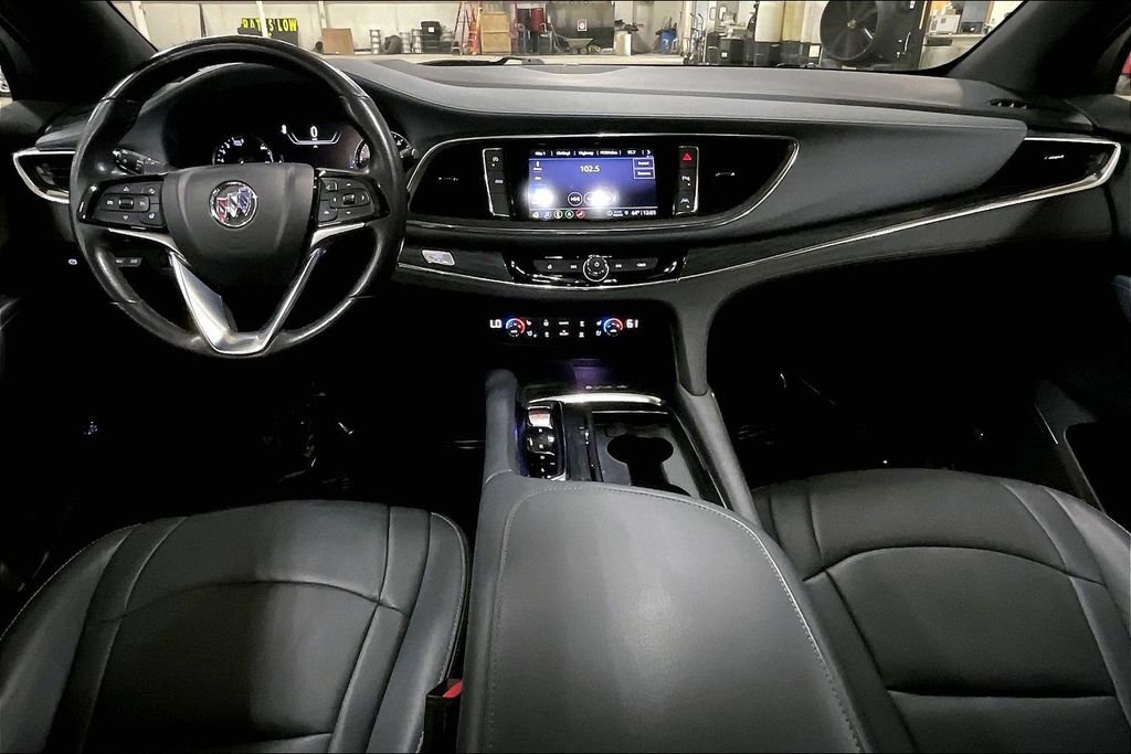 Used 2024 Buick Enclave Premium AWD/4WD image 14