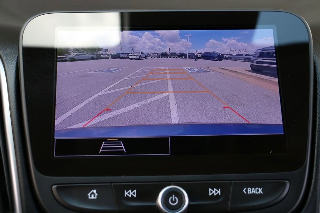 Used 2025 Chevrolet Malibu LT FWD image 14
