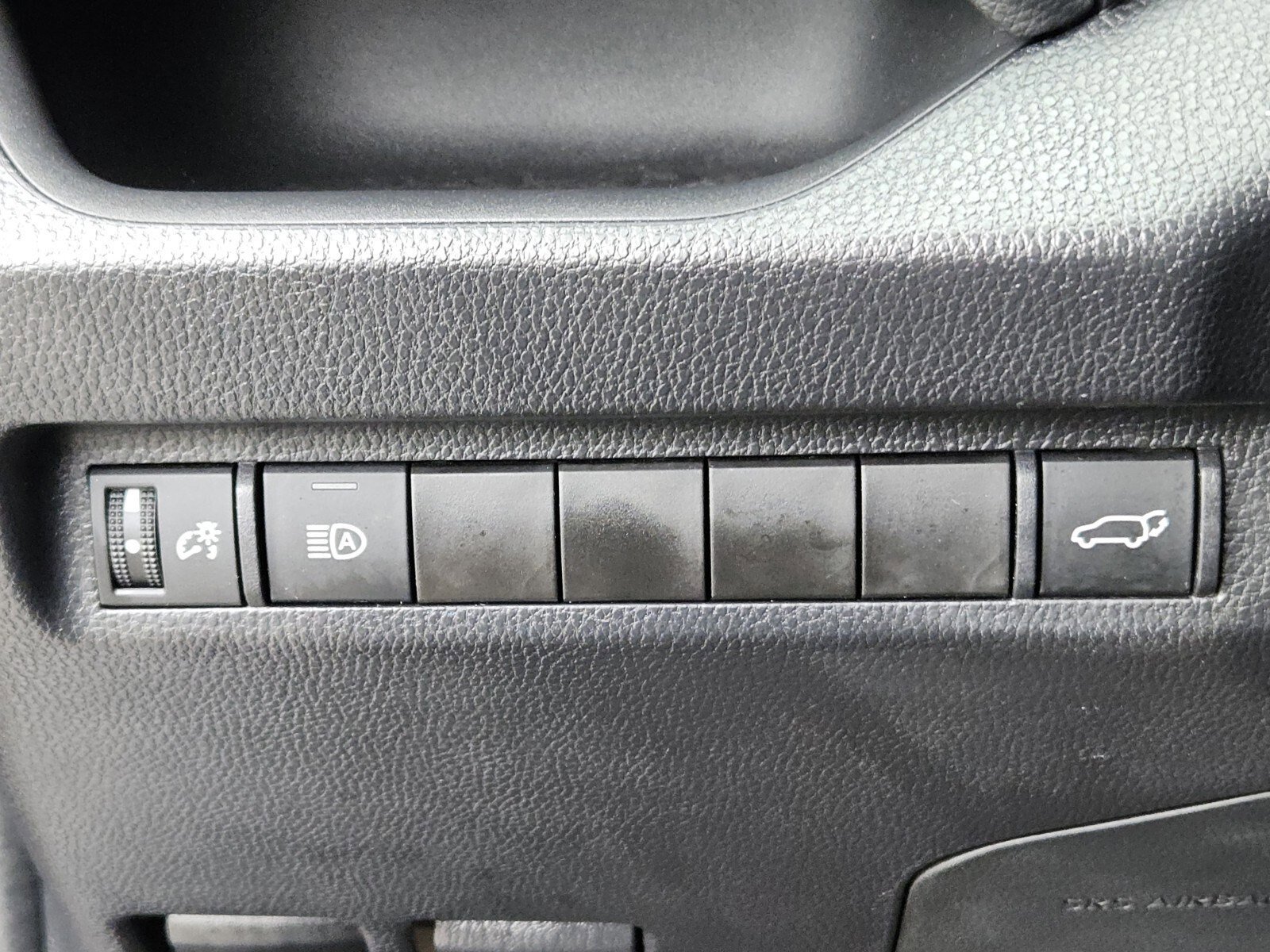 Used 2023 Toyota RAV4 XLE image 24