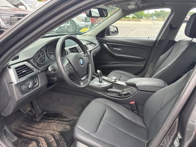 Used 2018 BMW 320i xDrive Sedan AWD/4WD image 11