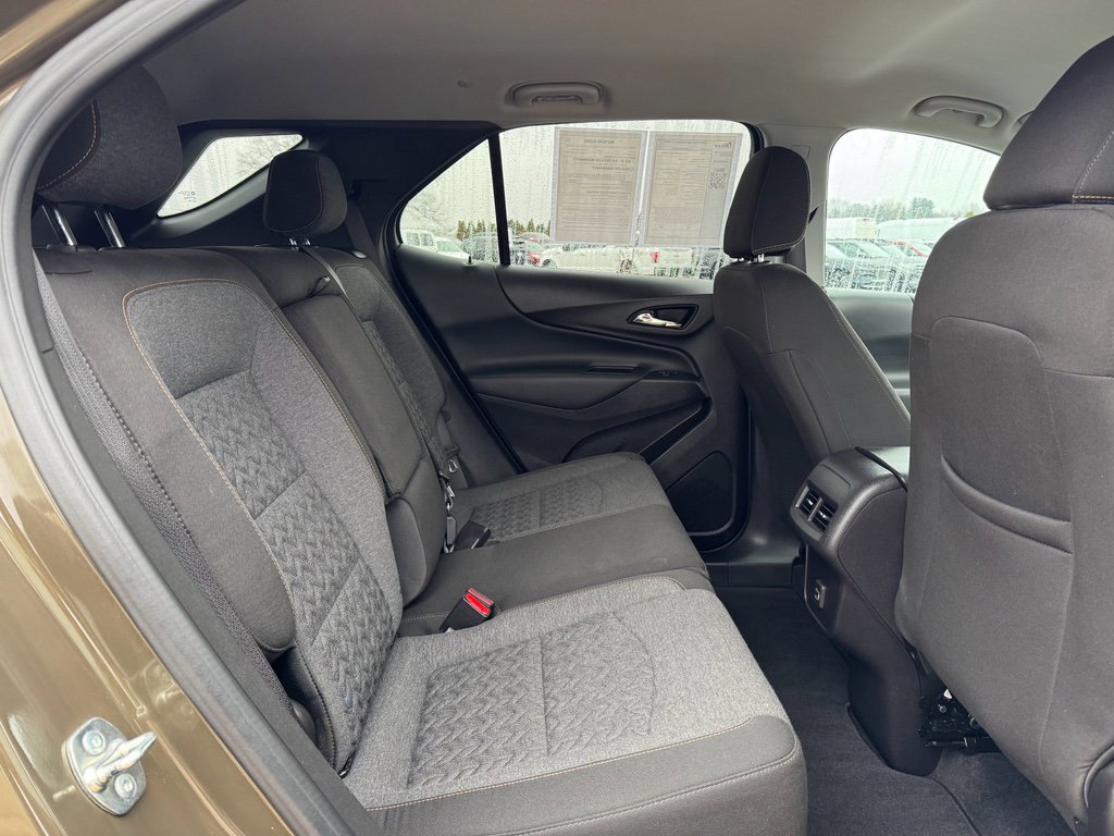Used 2024 Chevrolet Equinox LT image 18
