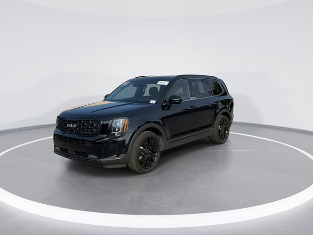 Used 2022 Kia Telluride SX w/ Nightfall Edition Package AWD/4WD image 3