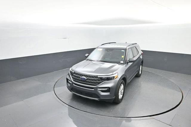 Certified 2022 Ford Explorer XLT w/ Equipment Group 202A image 21