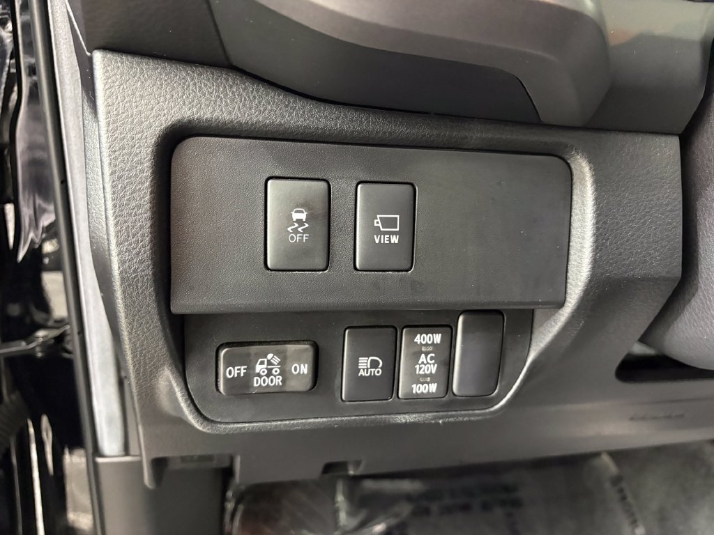 Used 2023 Toyota Tacoma TRD Pro AWD/4WD image 13