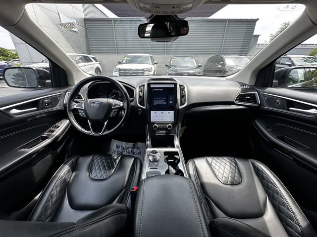 Certified 2023 Ford Edge Titanium AWD/4WD image 3