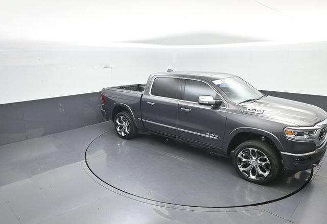 Used 2022 RAM 1500 Limited w/ Body Color Bumper Group AWD/4WD image 28