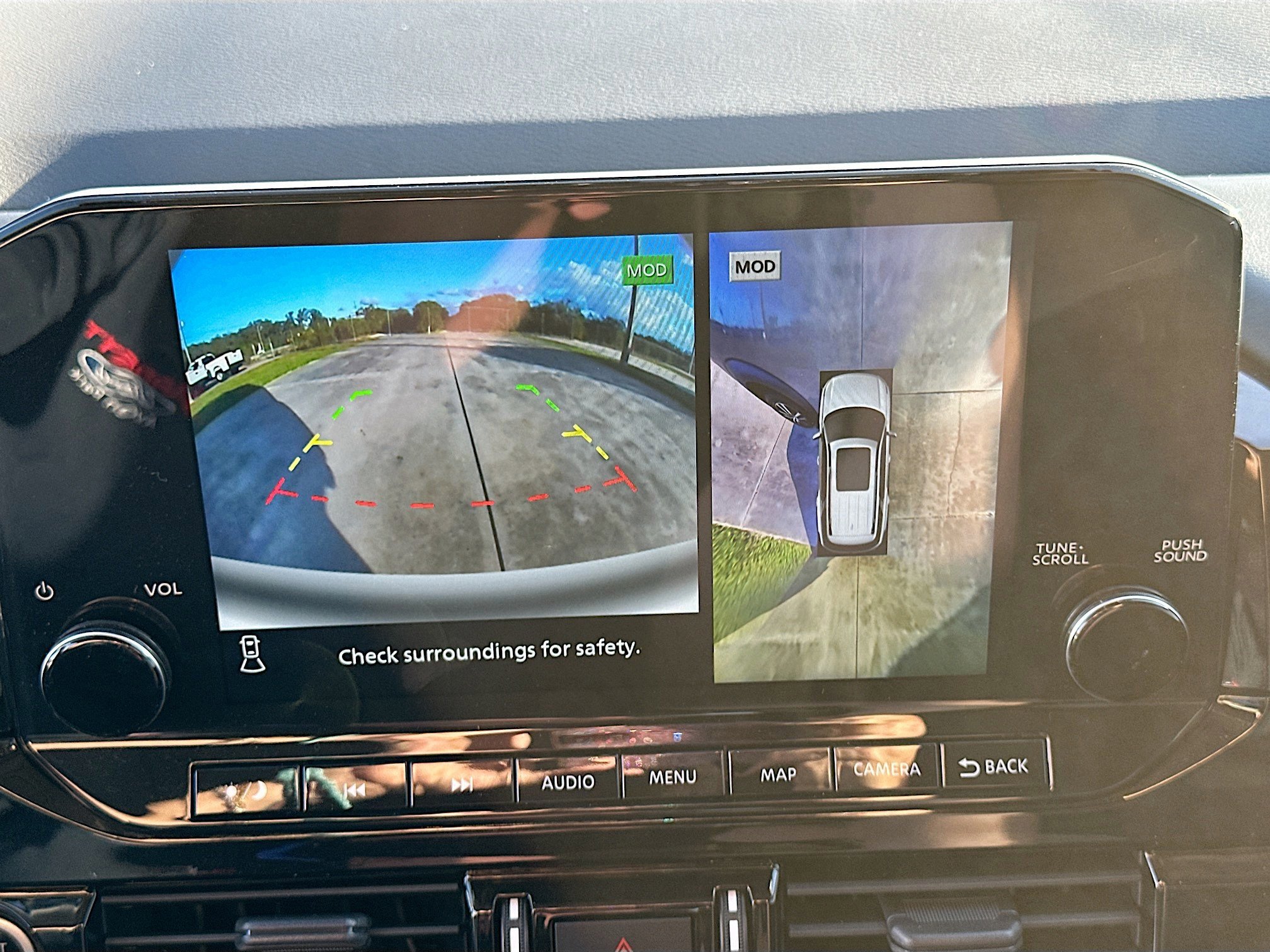 Used 2023 Nissan Pathfinder Platinum w/ Cargo Package image 14