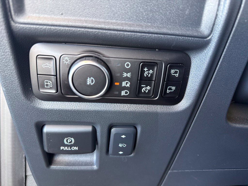 Certified 2025 Ford F150 Platinum AWD/4WD image 14