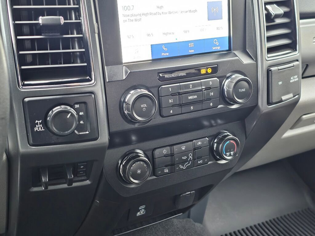 Certified 2022 Ford F250 XLT w/ XLT Value Package image 26