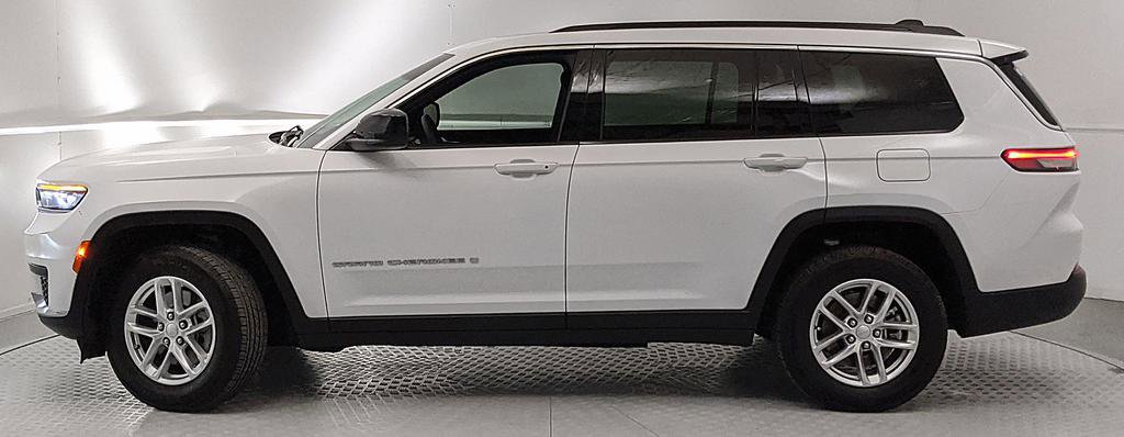 Used 2025 Jeep Grand Cherokee L Laredo w/ Trailer Tow Package AWD/4WD image 5