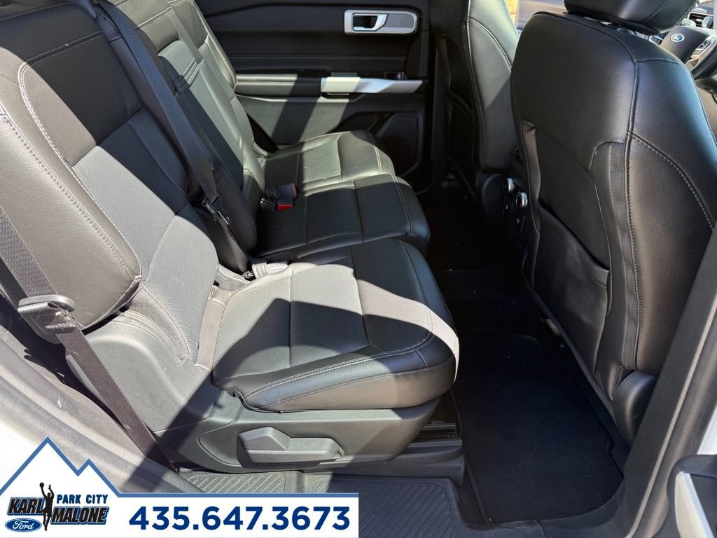 Certified 2022 Ford Explorer Limited w/ Equipment Group 301A AWD/4WD image 36