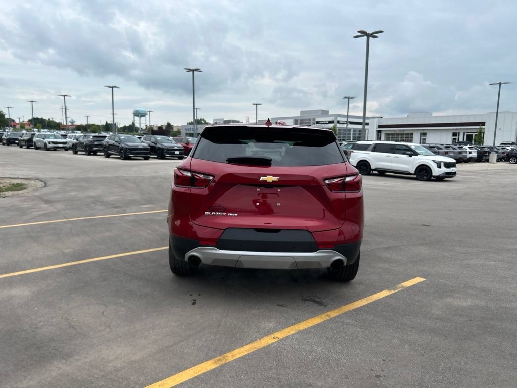 Used 2019 Chevrolet Blazer LT w/ Sun and Wheels Package AWD/4WD image 8