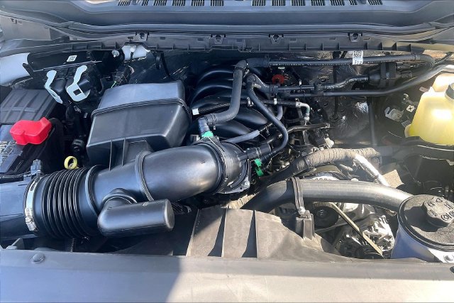Certified 2026 Ford F350 XLT RWD image 9