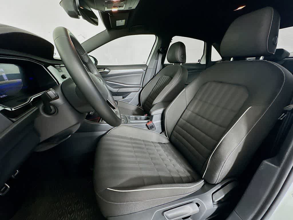 Used 2024 Volkswagen Jetta Sport FWD image 12