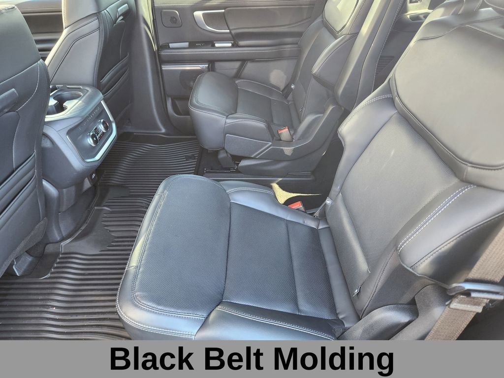Certified 2025 Ford Expedition Platinum w/ Stealth Performance Package AWD/4WD image 16
