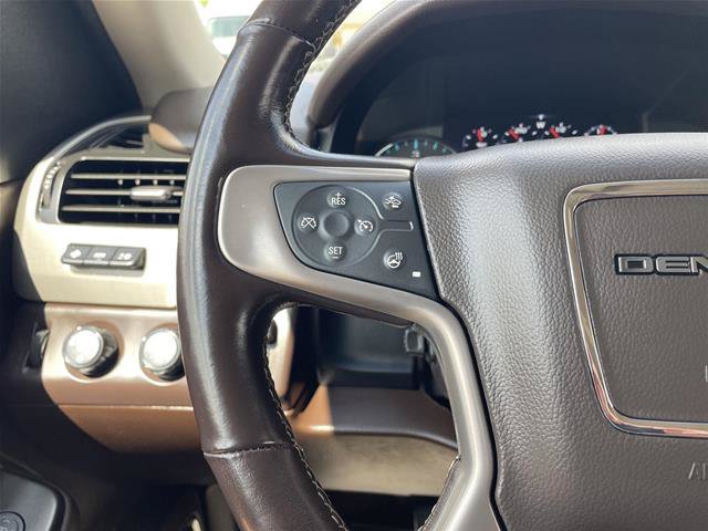 Used 2020 GMC Yukon Denali w/ Denali Premium Package AWD/4WD image 13