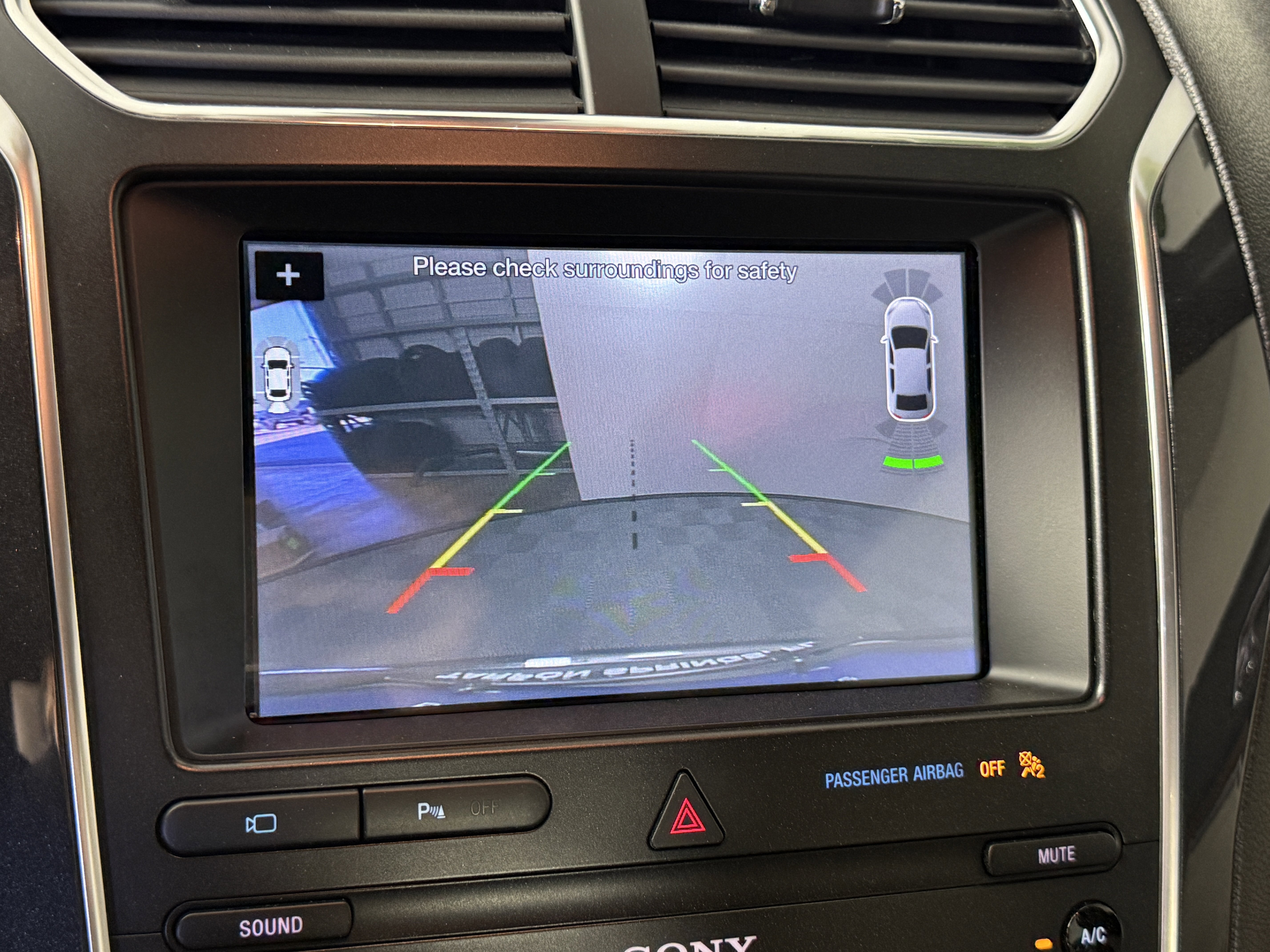 Certified 2019 Ford Explorer Limited w/ Ford Safe & Smart Package image 22