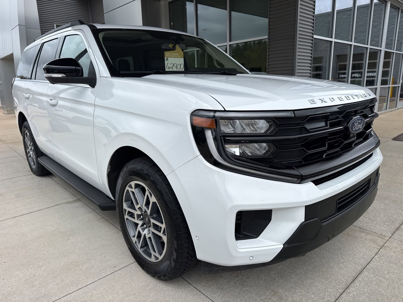 Certified 2025 Ford Expedition Active AWD/4WD image 10