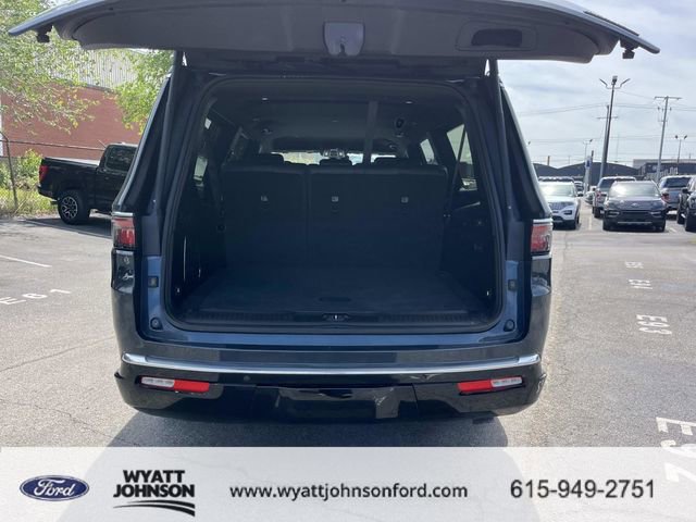 Used 2024 Jeep Wagoneer L Series II w/ Flexible Seating Group image 12