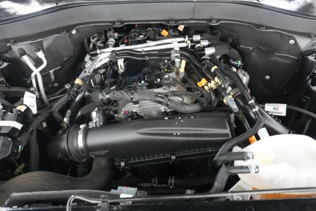 Certified 2025 Ford Explorer Active AWD/4WD image 34