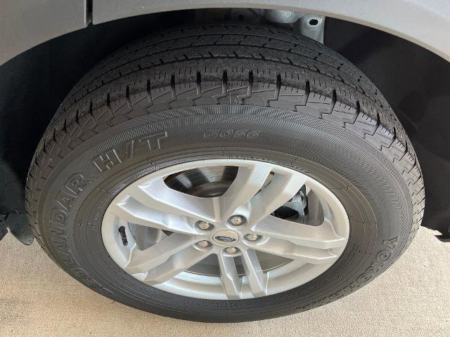 Certified 2020 Ford Explorer XLT w/ Equipment Group 202A image 40