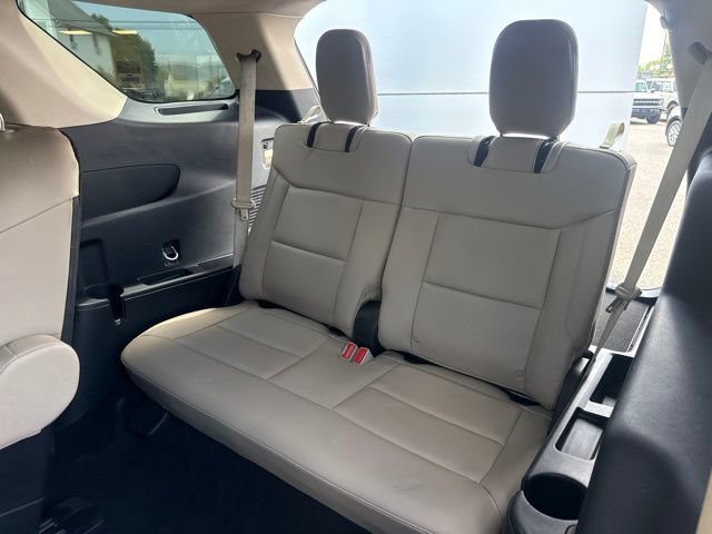 Certified 2023 Ford Explorer XLT w/ Equipment Group 202A AWD/4WD image 41