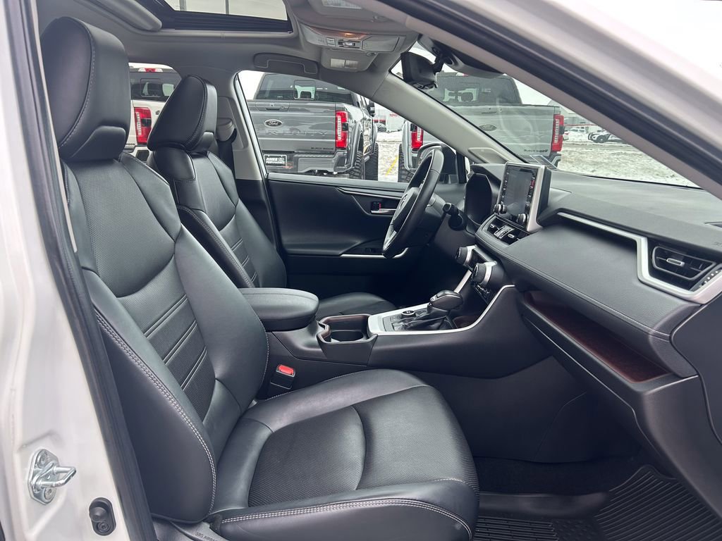 Used 2021 Toyota RAV4 Limited w/ Limited Grade Weather Package image 20
