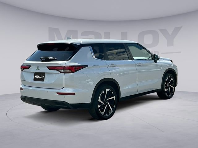 Used 2022 Mitsubishi Outlander ES AWD/4WD image 5
