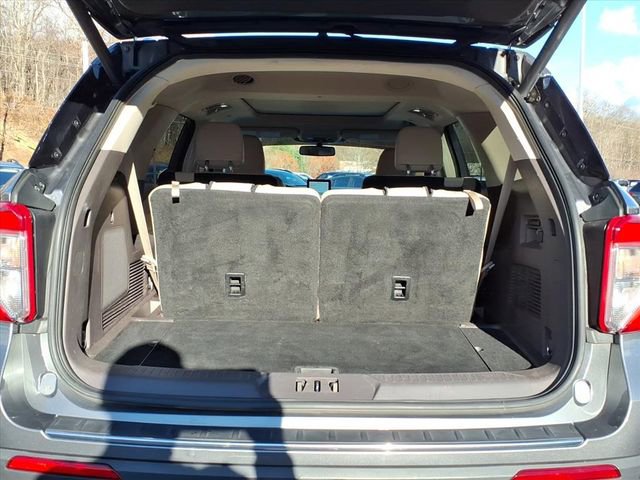 Certified 2022 Ford Explorer Platinum w/ Technology Package image 10