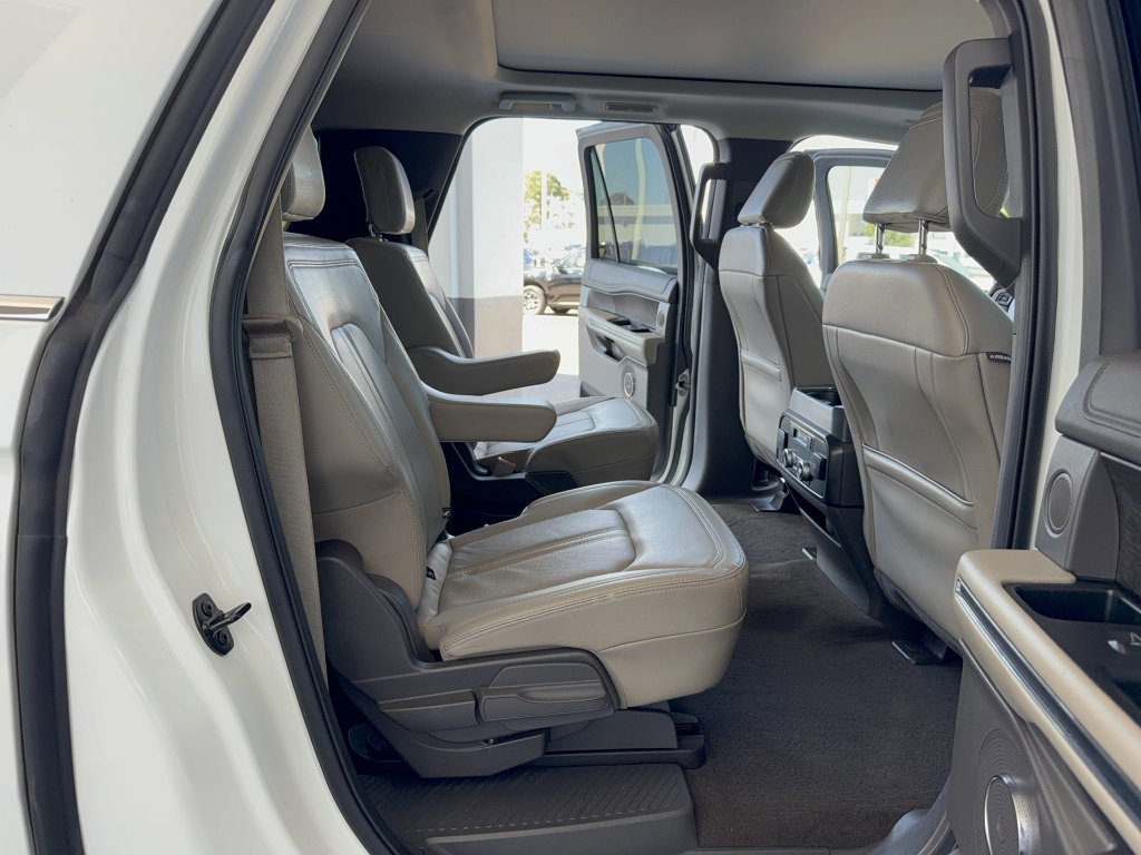 Certified 2021 Ford Expedition Max Limited image 15