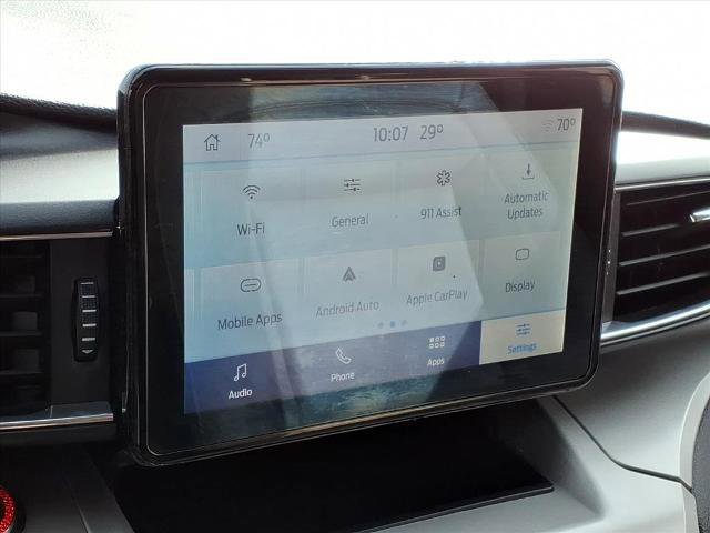 Certified 2022 Ford Explorer XLT w/ Equipment Group 202A image 14