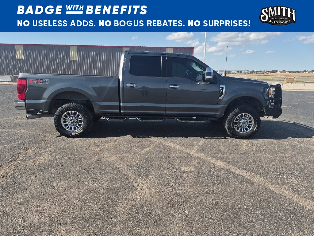Certified 2022 Ford Explorer XLT RWD image 3