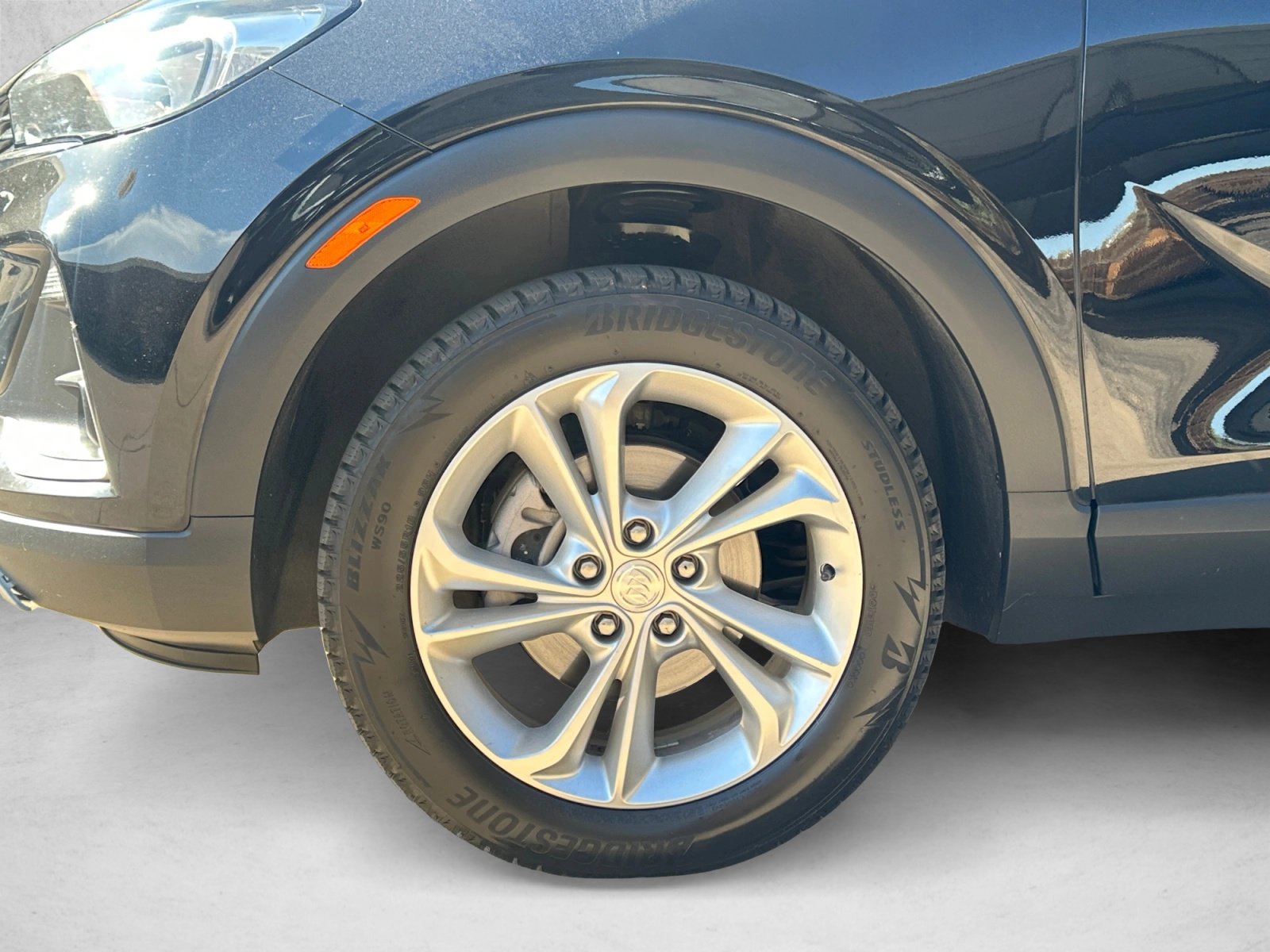 Used 2022 Buick Encore GX Preferred w/ Cold Weather Comfort Package AWD/4WD image 9