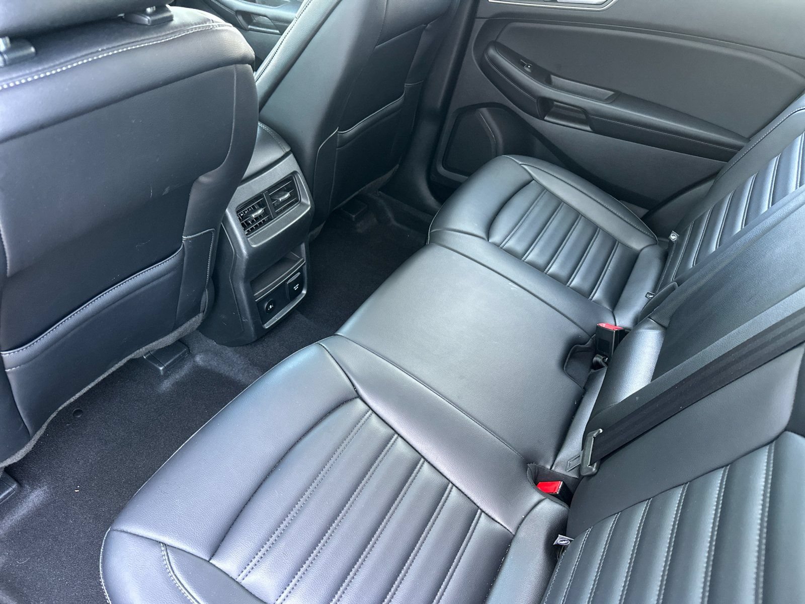 Certified 2024 Ford Edge SEL w/ Convenience Package AWD/4WD image 13