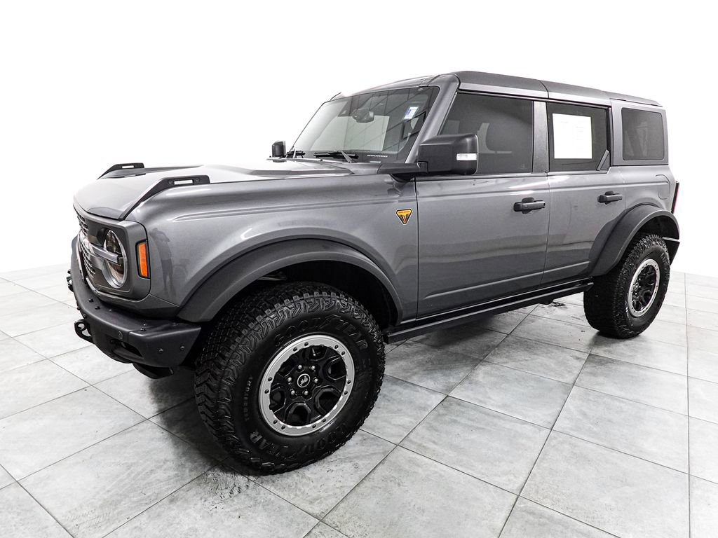 Certified 2024 Ford Bronco Badlands w/ Sasquatch Package AWD/4WD image 3