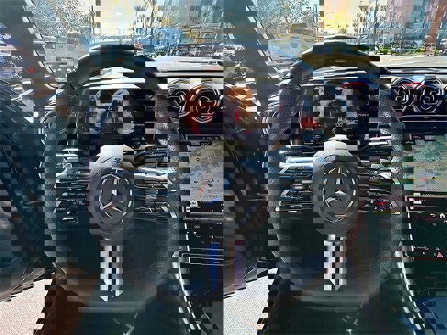 Used 2025 Mercedes-Benz C 300 4MATIC Sedan image 11