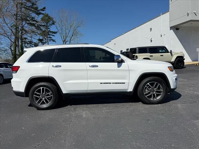 Used 2022 Jeep Grand Cherokee Limited image 3
