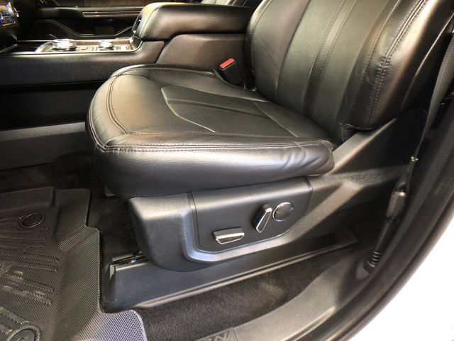 Certified 2019 Ford Expedition Limited w/ Special Edition Package AWD/4WD image 11