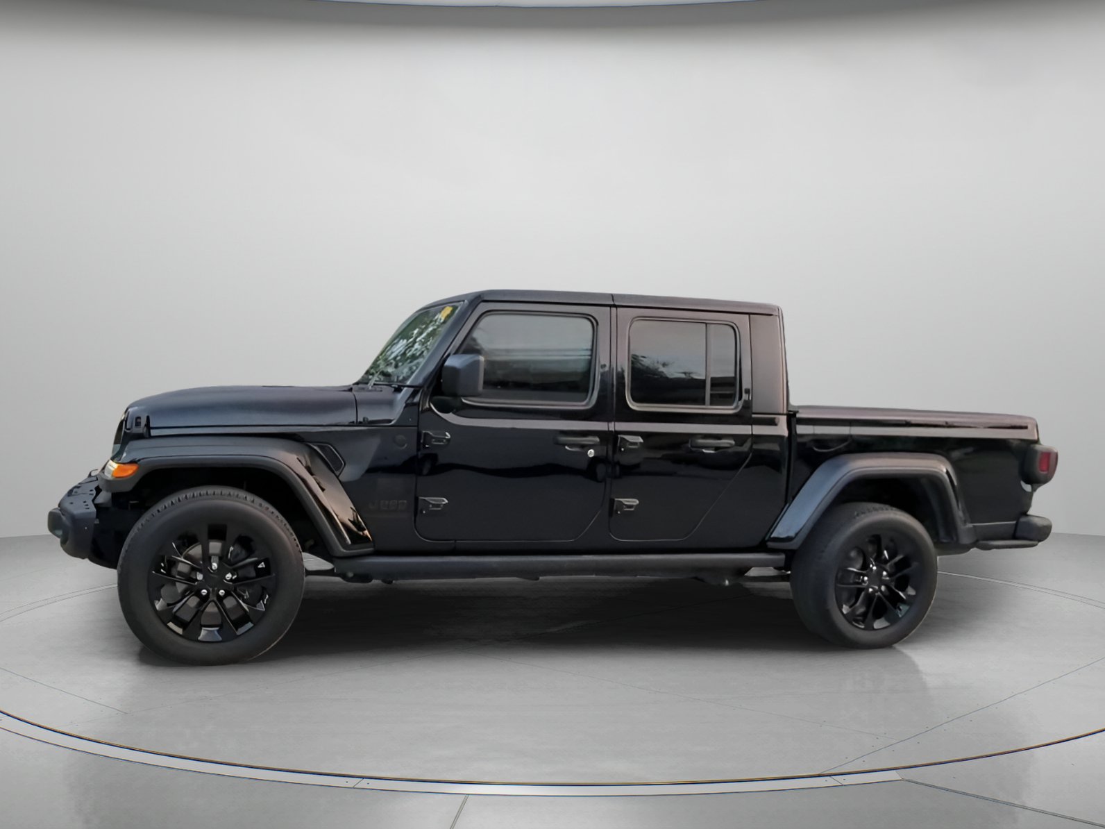 Used 2021 Jeep Gladiator Sport AWD/4WD image 15