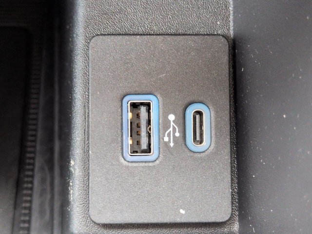 Certified 2022 Ford Edge SEL w/ Convenience Package AWD/4WD image 23