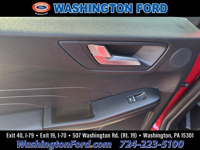 Certified 2023 Ford Escape ST-Line Elite w/ Premium Technology Package AWD/4WD image 17