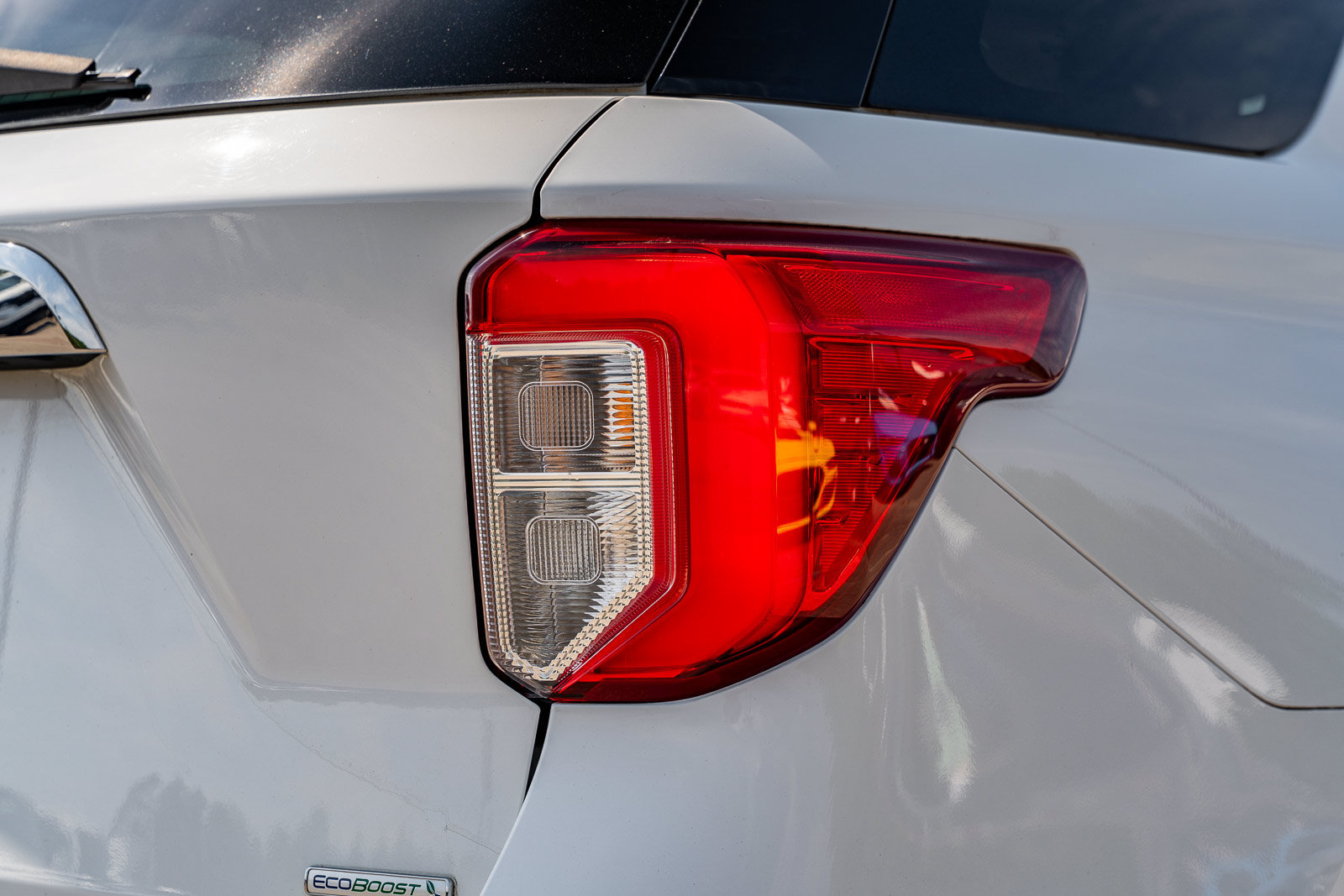 Certified 2020 Ford Explorer Limited RWD image 14